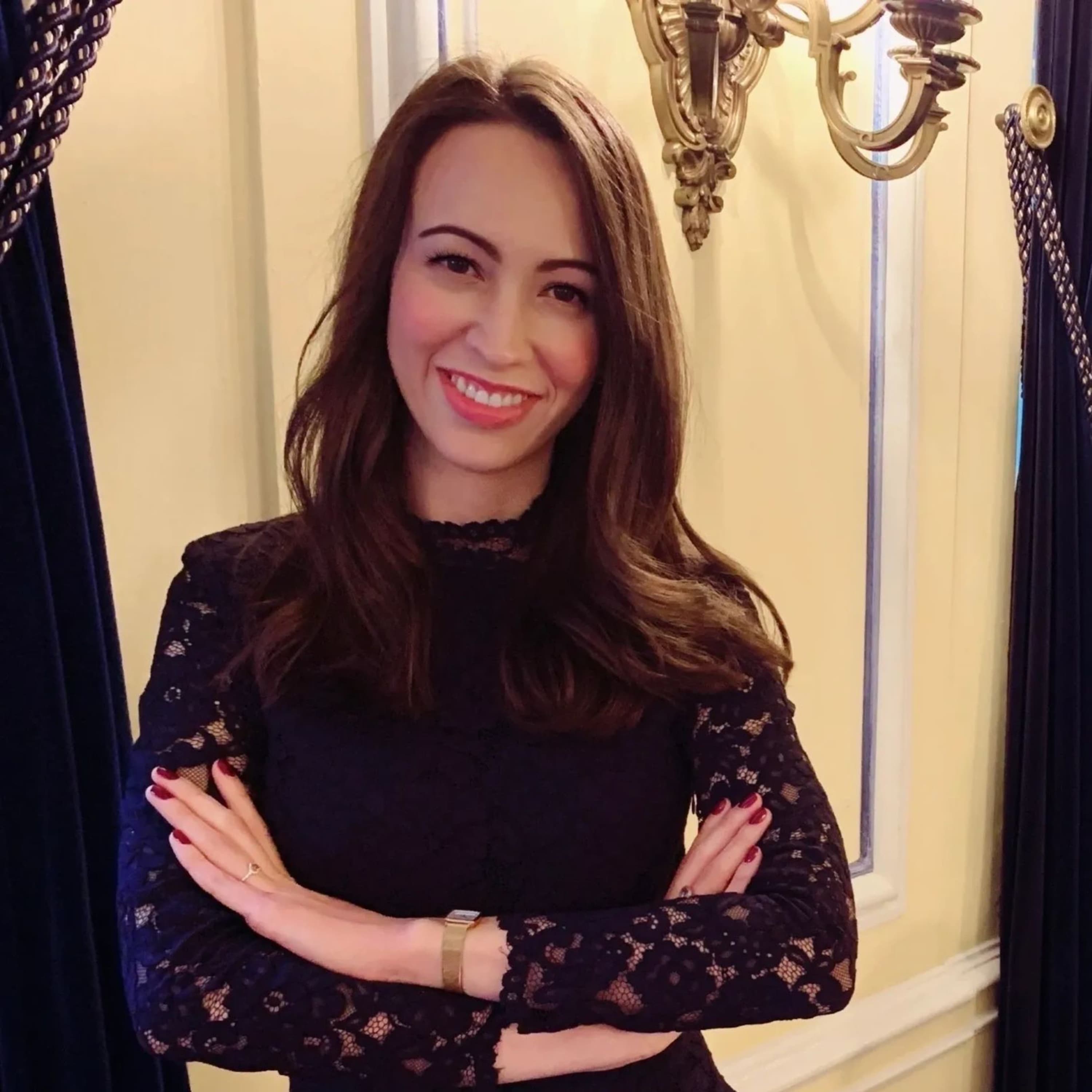 EP 7: Moderne Etikette und Achtsamkeit mit Chiara Meidinger von Miss Mindful Manners
